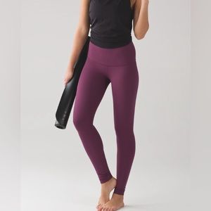 Lululemon Wunder Under Pant HR. Full-On Luxtreme. Red Grape. Size 2. W5AM0S.